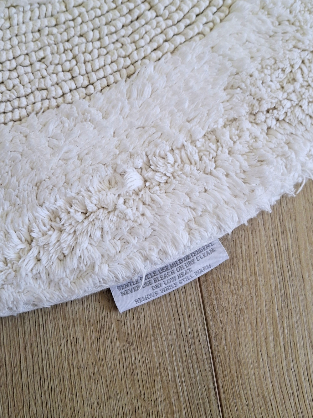 Handcrafted Cotton Double Ruffle Oval Bath Rug Runner - Picture 4 of 9